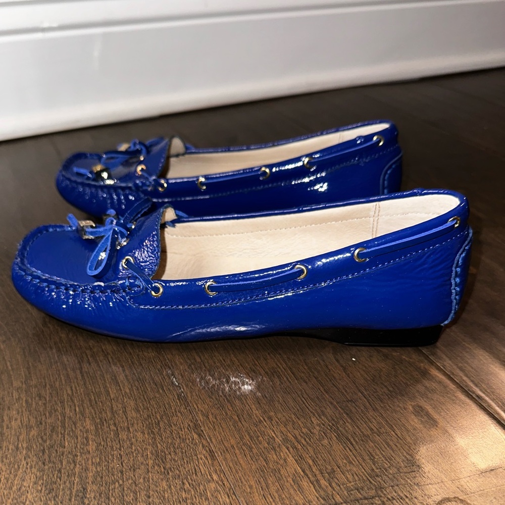 Michael Kors Amber Crinkled Patent Leather Moccasins Blue Women’s Size 7M NIB - Picture 4 of 16